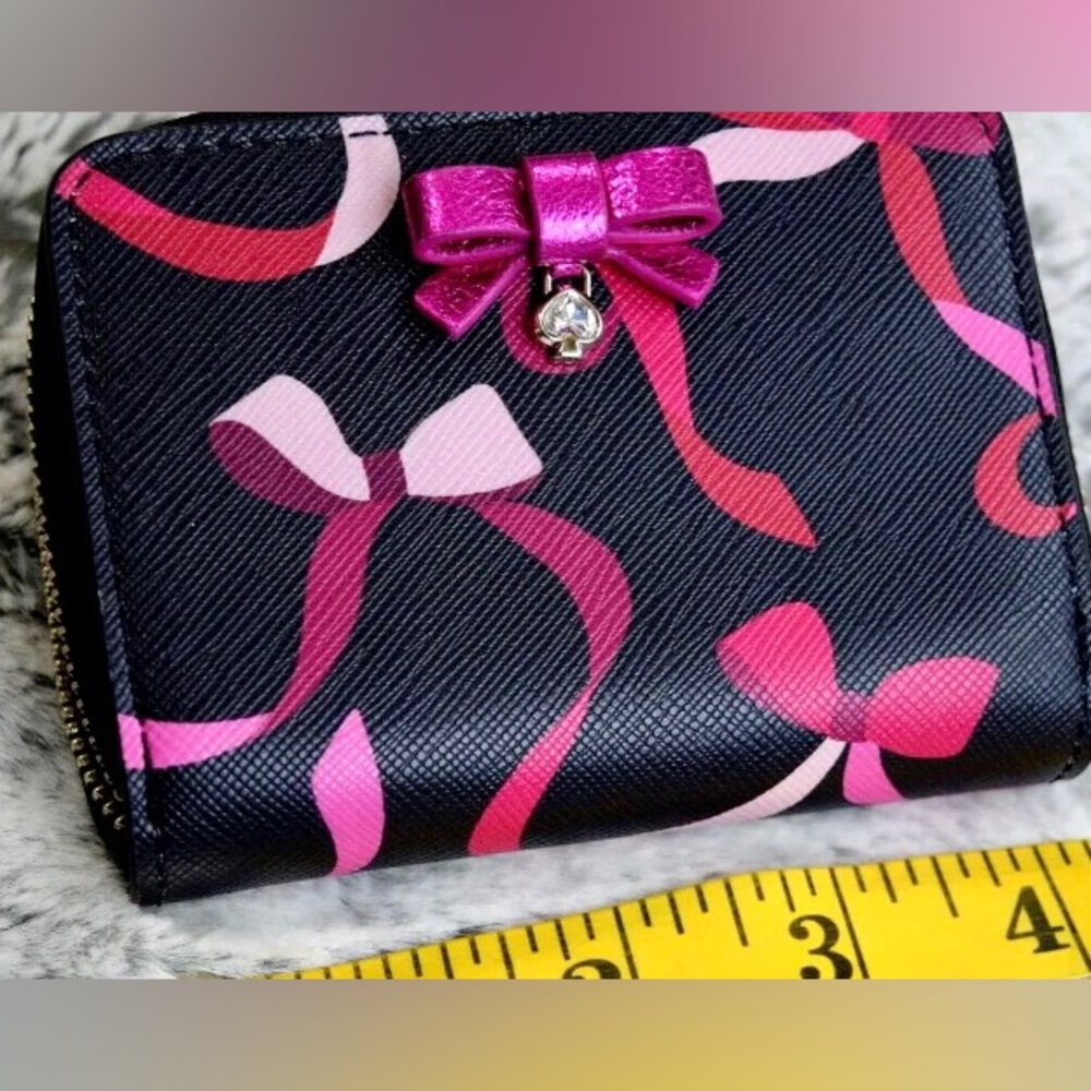 NEW Kate Spade  Wrapping Party Zip Around Wallet Credit Card, BLACK/PINK…